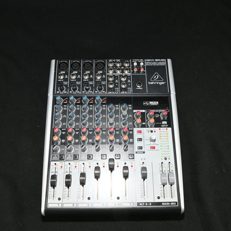 Preowned Behringer Xenyx 1204USB Mixer